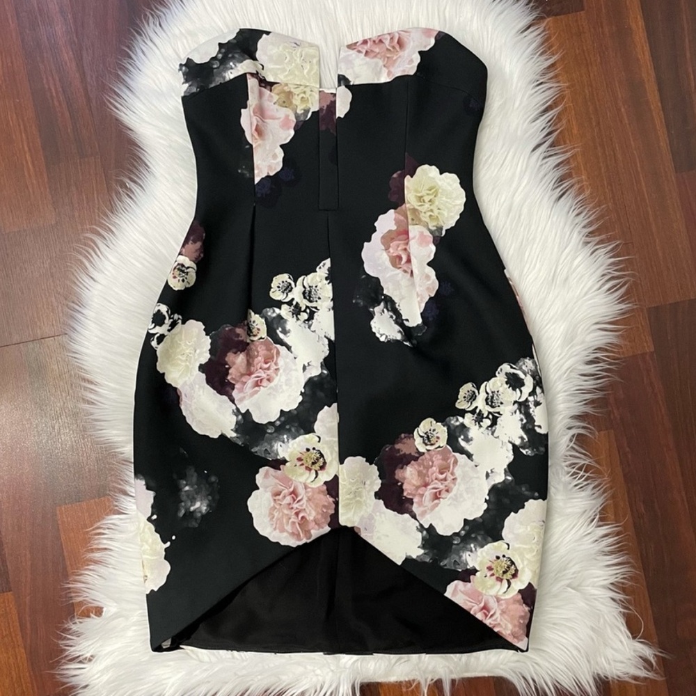 Keepsake Divide strapless floral dress - Picture 3 of 9